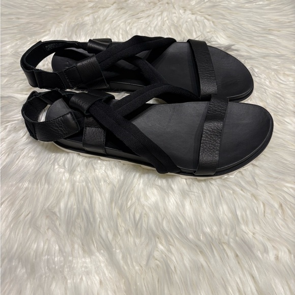 Sorel Black Crisscross Sandals - Picture 7 of 7